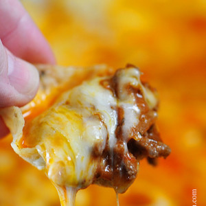 The ULTIMATE New Year's Dip: Cheesy Beef Enchilada2
