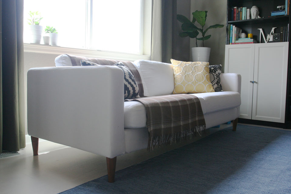 Makeover Your Ugly Couch On A Budget, How To Change The Legs On A Sofa