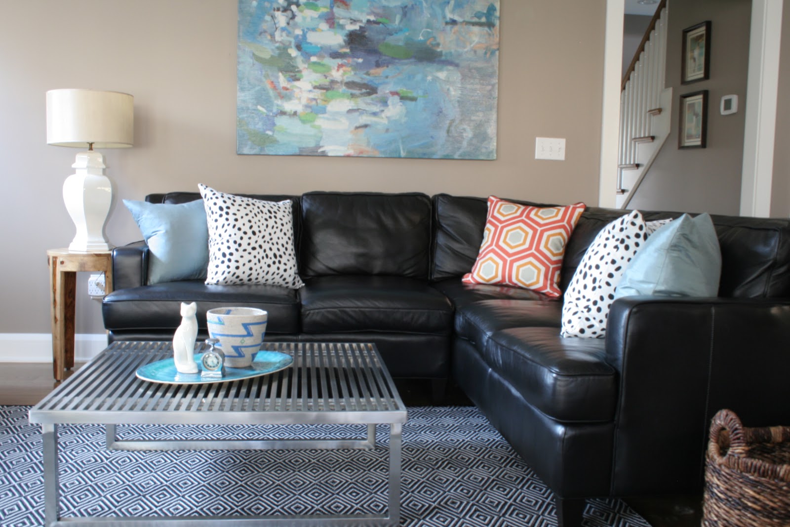 Bring An Old Leather Sofa Back To Life, Decorating With Black Leather Furniture
