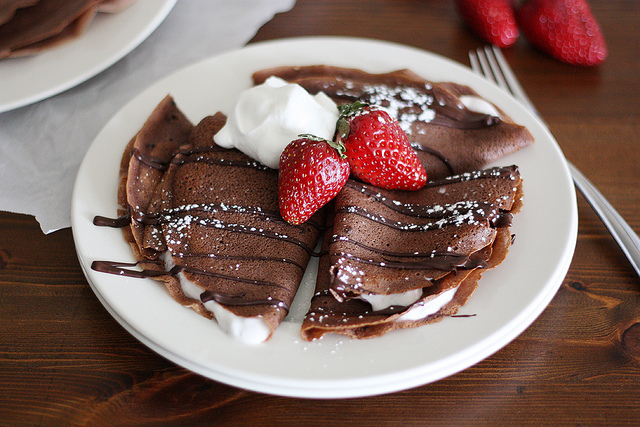 strawberry crepe cookie topping