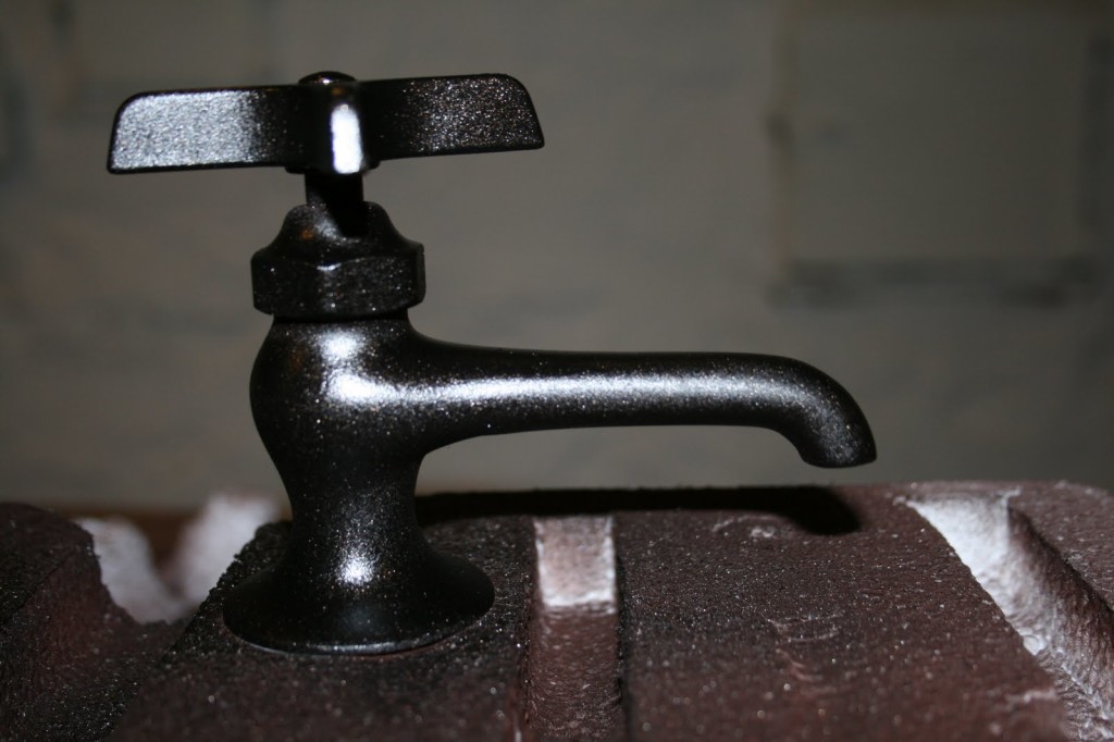 How to Paint Your Bathroom Faucets No Need to Buy a New One! Better