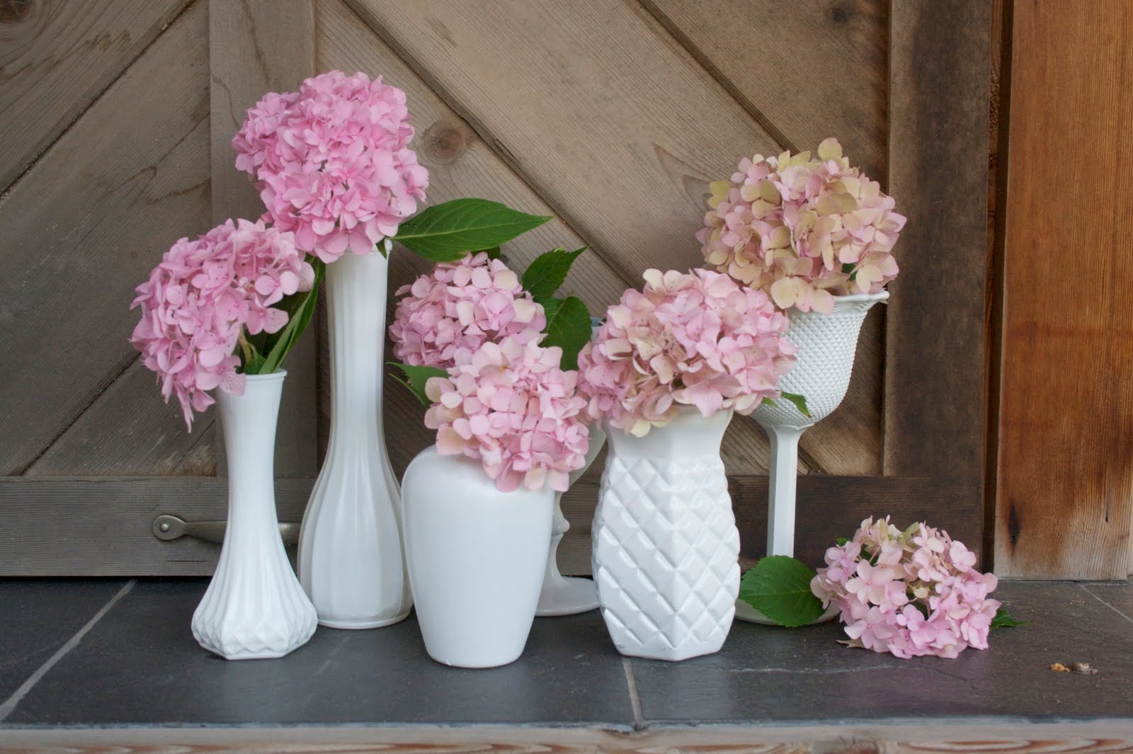 DIY- Create Your Own Milk Glass Vases for Cheap! spray paint thrift store budget easy1