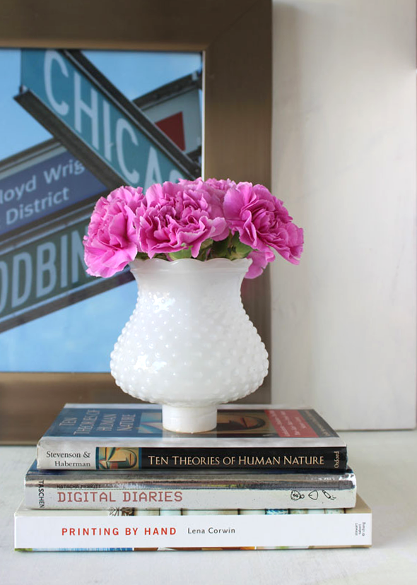 DIY- Create Your Own Milk Glass Vases for Cheap! spray paint thrift store budget easy5