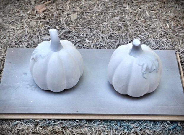 Make These Faux Mercury Glass Pumpkins Using Dollar Store Finds!2