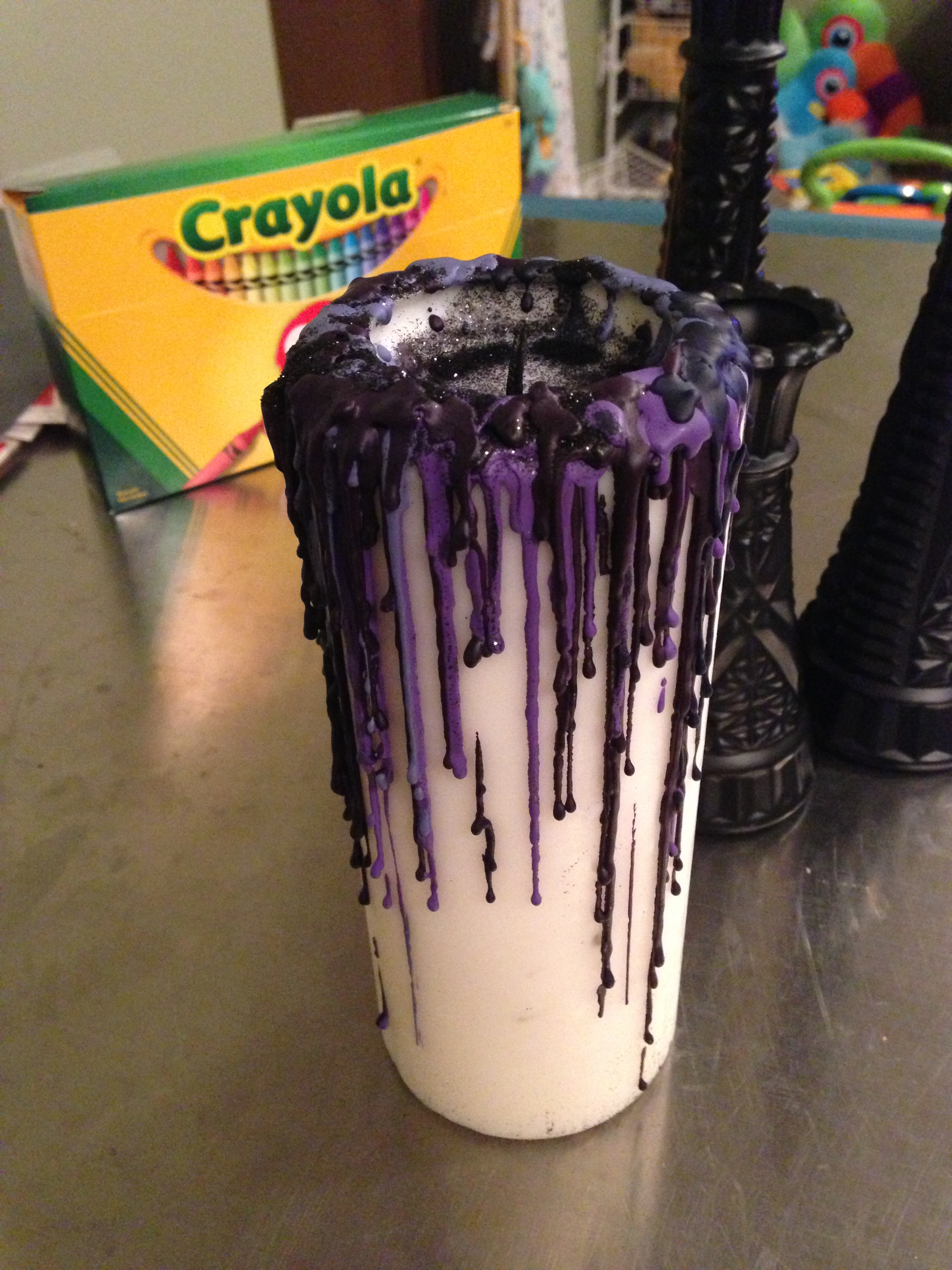 Creepy Halloween DIY- Dripping Bloody Candles dollar store cheap budget easy crayons6