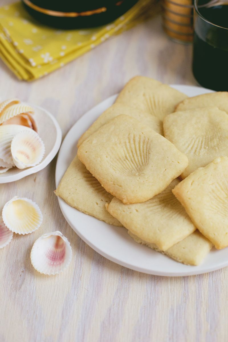 Delicious Fossil Cookies sugar cookie sea shell easy coffee tea break2