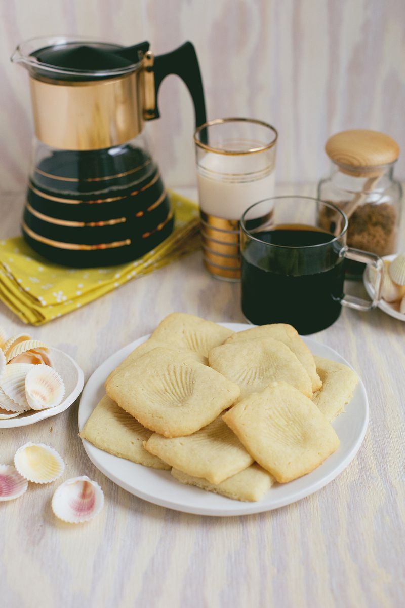 Delicious Fossil Cookies sugar cookie seashell1