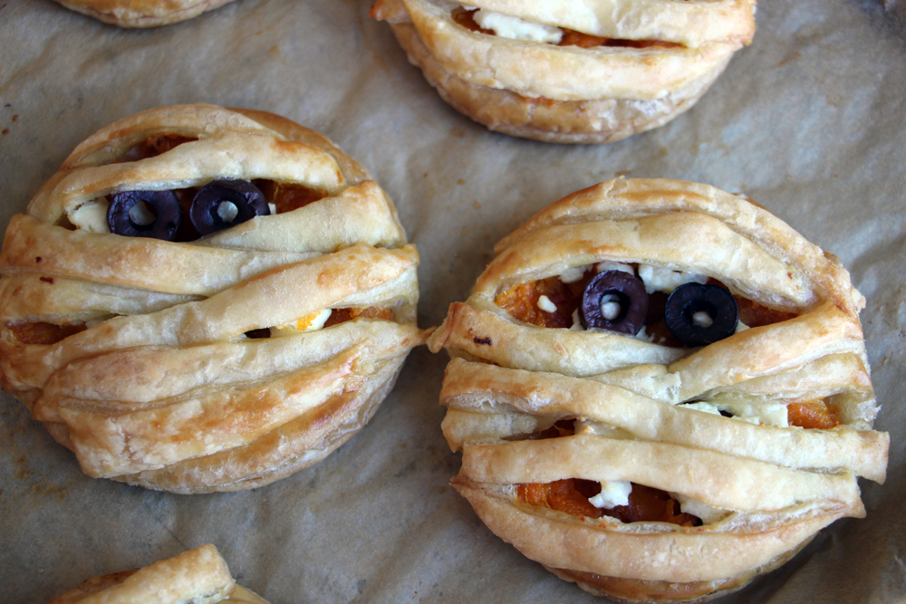 Halloween Recipe- Puff Pastry Butternut Squash and Cheese Tarts! olives goat cheese squash puff pastry12