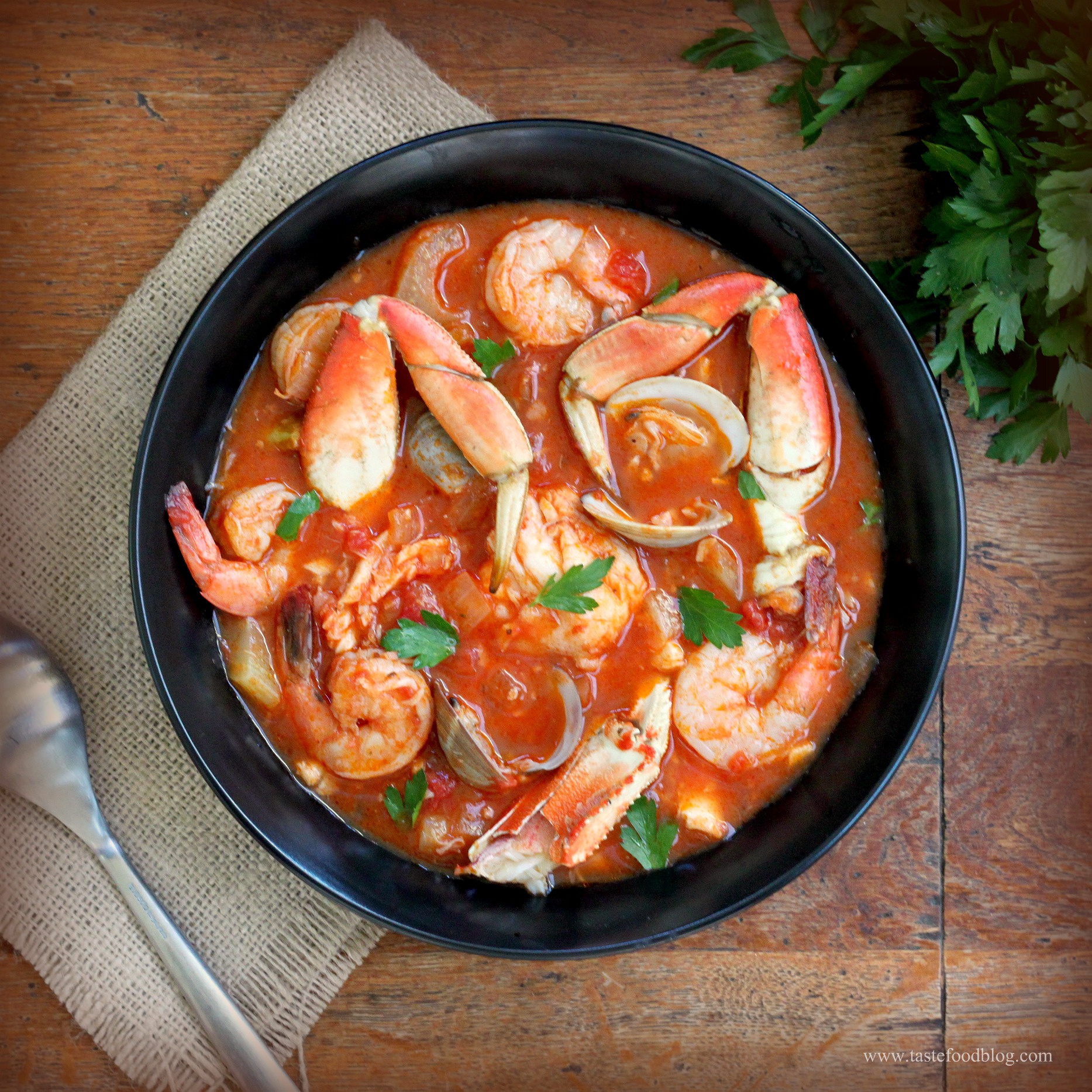 Make This Delicious Cioppino Stew For Tonight's Dinner! crab fish white sea shells shrimp spices herbs easy1