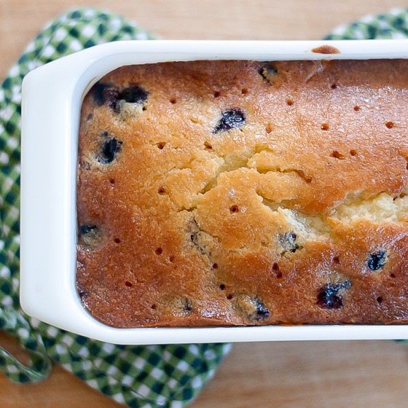 Easy and Quick Blueberry Bread With Lemon Glaze3