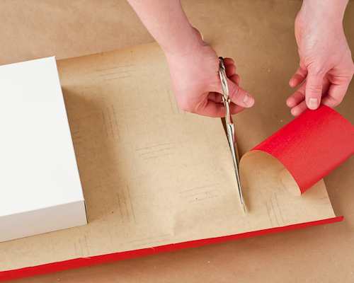 How to Wrap the Perfect Christmas Gift8