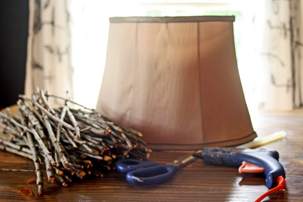 Make This Twig Lampshade For Fall! thrift store glue gun easy cheap diy budget decor autumn fall2