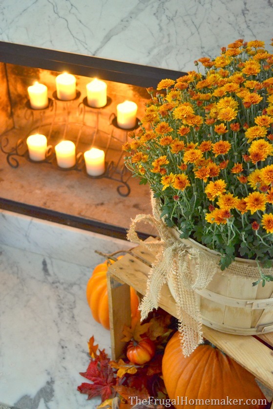 Mantle Decor 101: Take a Look at This Fall Fireplace 4