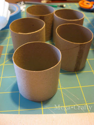 You Won't Believe How Easy it is to Make These Hot Chocolate Mug Ornaments! cardboard tube paper decor craft project holidays mug easy christmas tree2