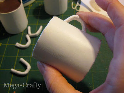 You Won't Believe How Easy it is to Make These Hot Chocolate Mug Ornaments! cardboard tube paper decor craft project holidays mug easy christmas tree31