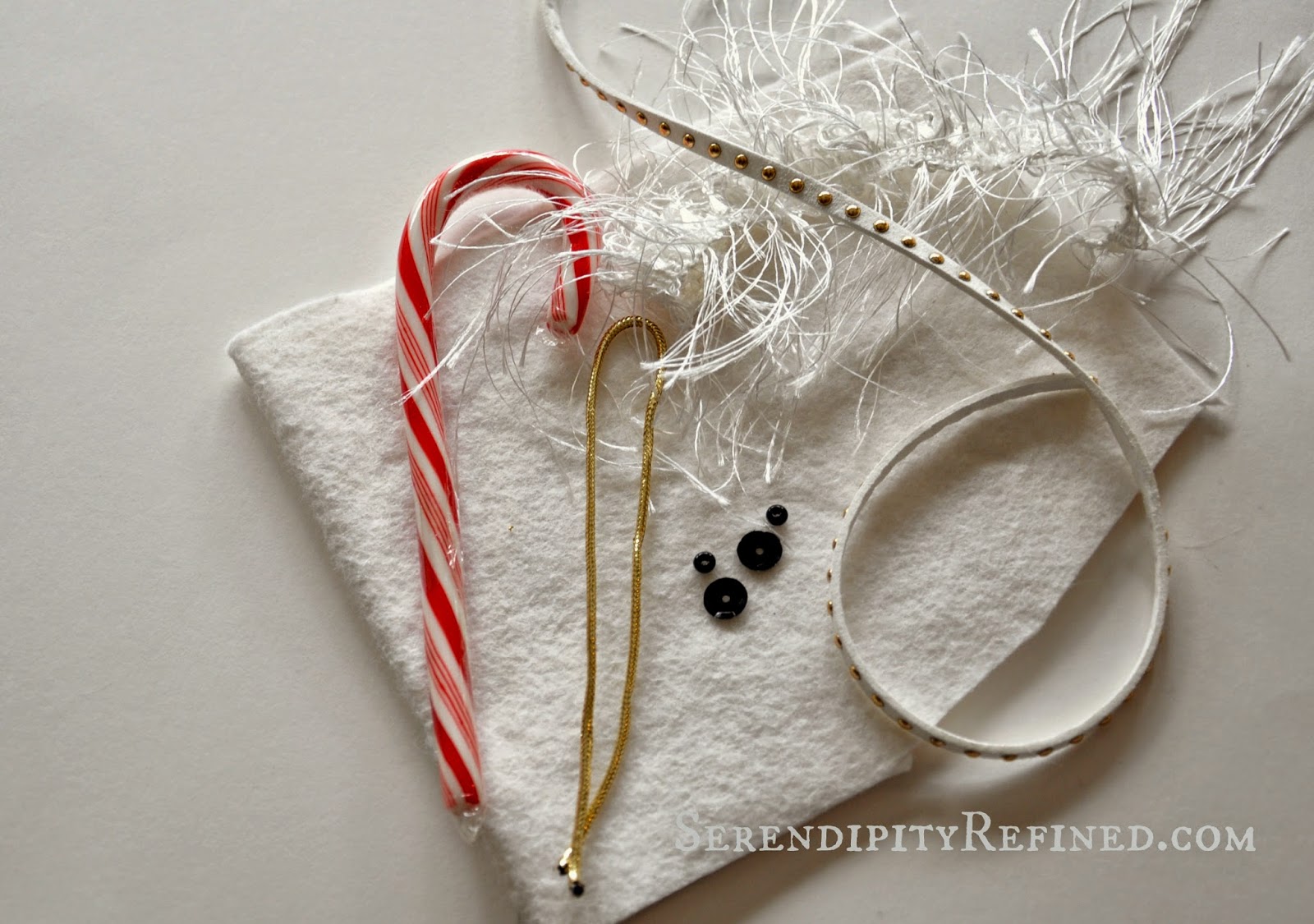 Make This Super Cute Candy Cane Horse Head Ornament! No Sewing!3