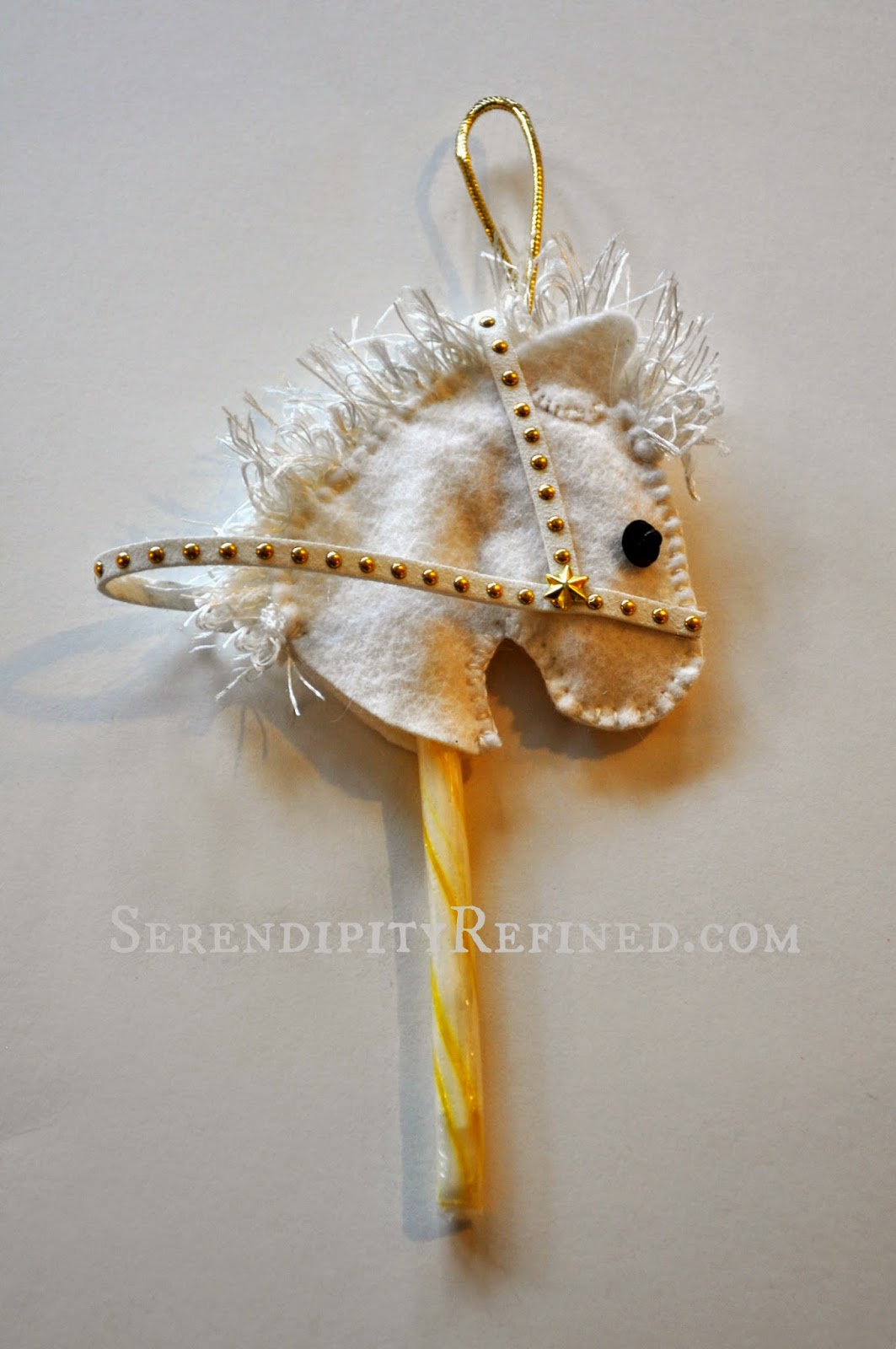 Make This Super Cute Candy Cane Horse Head Ornament! No Sewing!9