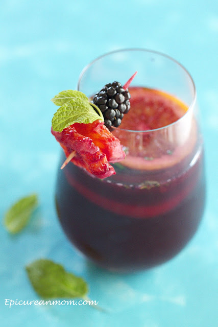 New Year's Sangria With Blood Orange, Mint, and Blackberries2