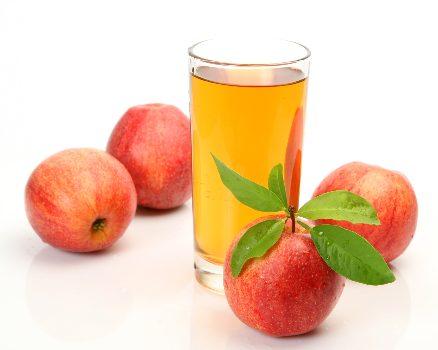 8 Ingenious Ways You Can Use Apple Cider Vinegar in Your Home!9