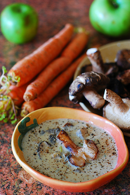 Homemade Always Tastes Best: Creamy Shiitake Mushroom Soup carrots healthy homemade green onions thyme healthy easy half and half cream2