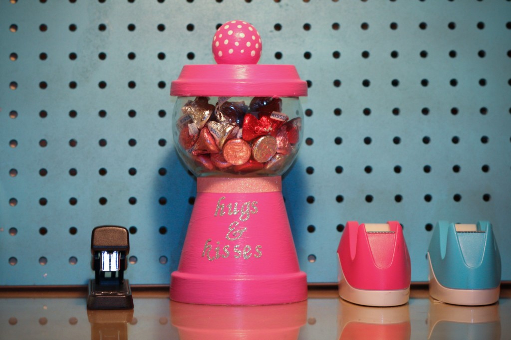 Make This Terracotta Pot Gumball Machine With Your Kids This Valentine's Day! 4