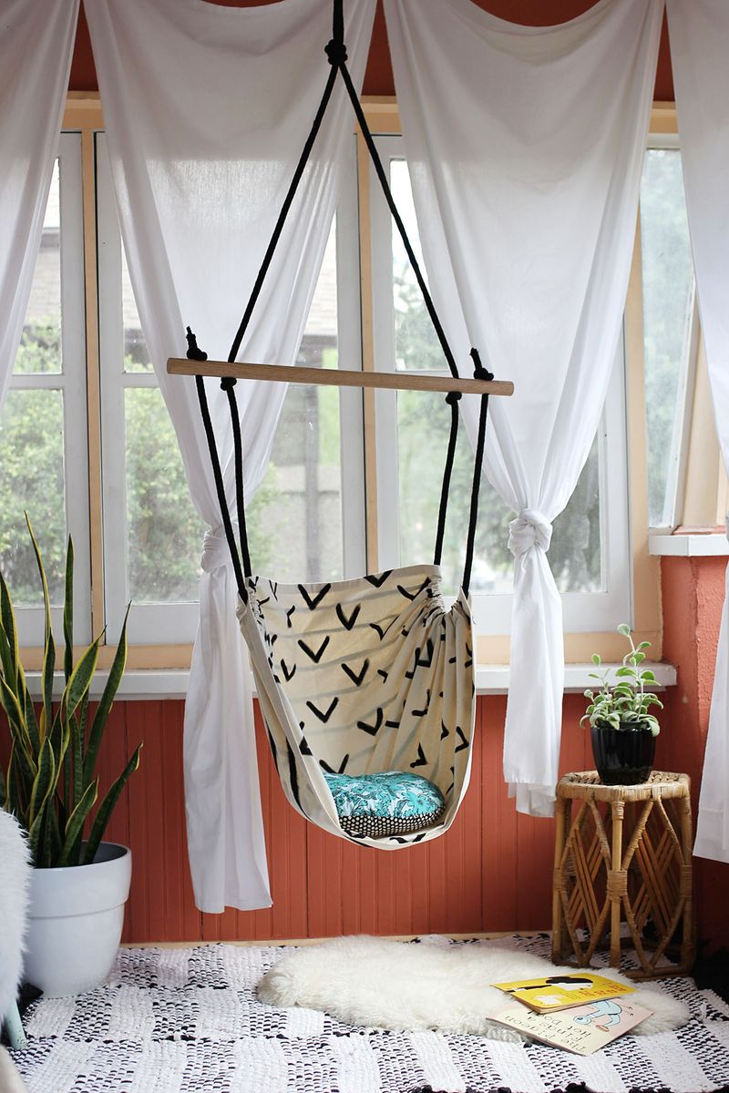 Tutorial: Make This Hammock Chair for Your Porch or Kid's Room!9