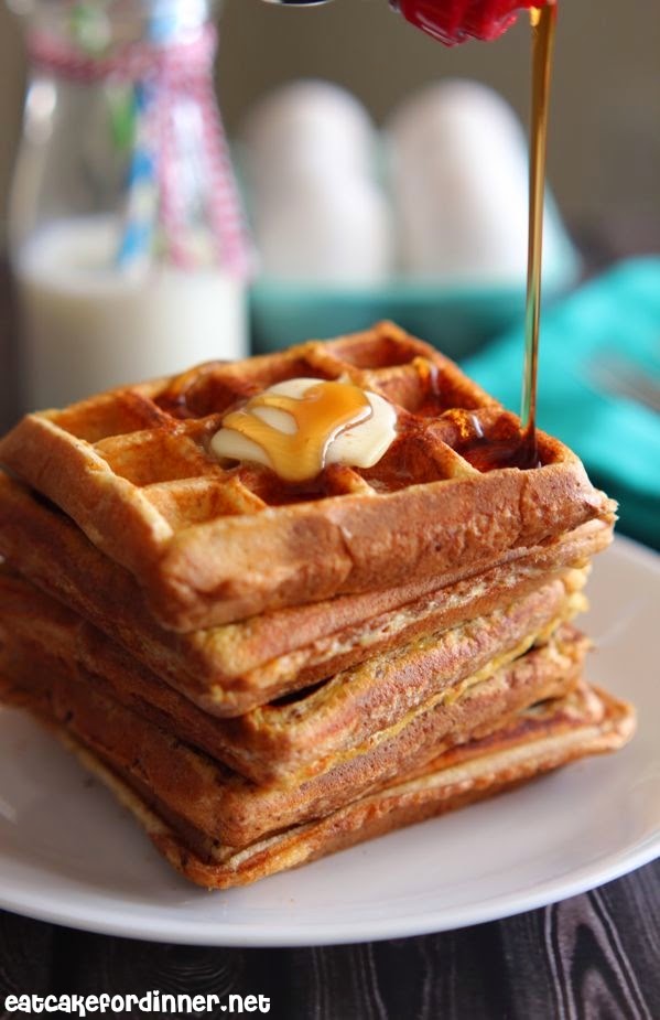 10 Different Ways You Can Use Your Waffle Iron - It's Not Just for Waffles Anymore! cheeseburgers brownies eggs sandwiches pizza pretzels hot dogs easy fast kids dorm cooking6