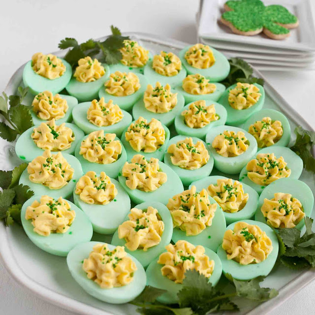 Make These GREEN Deviled Eggs for Your St. Patrick's Day Party!2