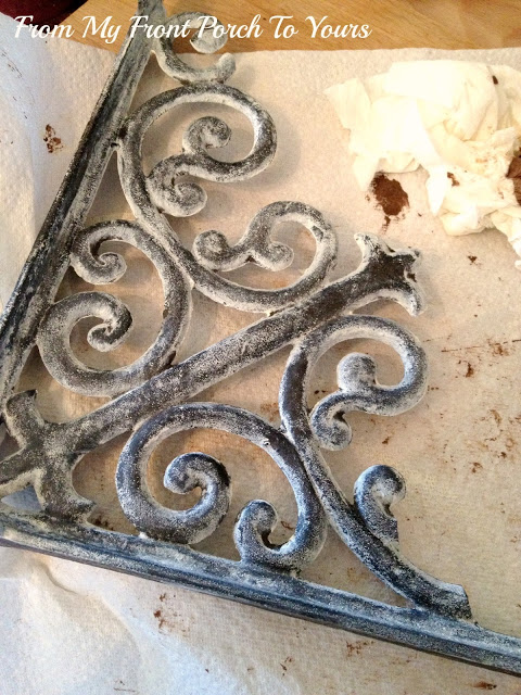 Shabby Chic DIY: Make Your Brand New Iron Brackets Old and Rusty3