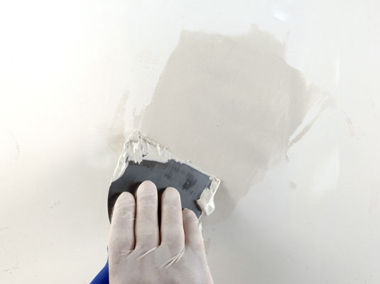 DIY Home Repair: How to Fix Drywall Holes Yourself for Cheap! home repair easy budget do it yourself spring cleaning home old house wall fix budget construction remodelling10