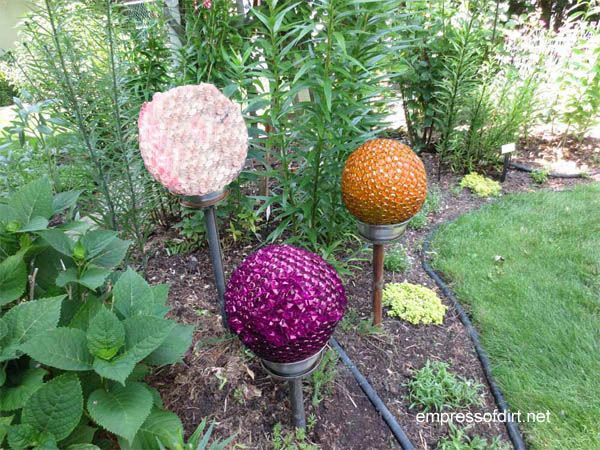 Make These Whimsical Garden Spheres for Under $20! gardening budget easy spring summer flowerbed vegetable lawn decor cheap empress of dirt1