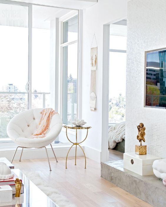 white and gold apartment decorating ideas