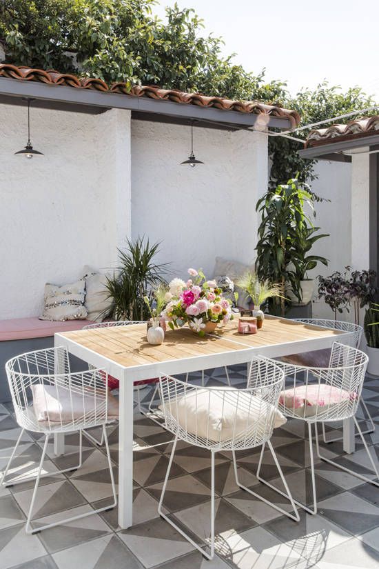 pretty-patio-furniture-ideas-decor-vintage-style