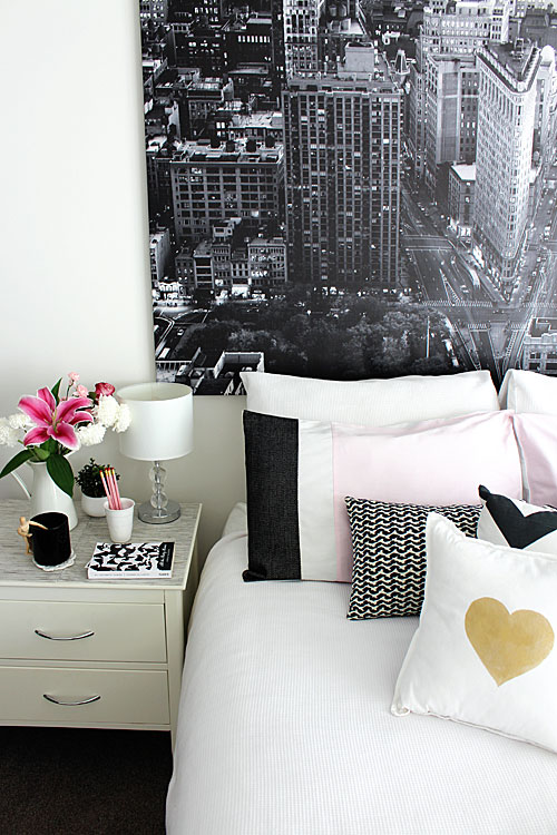 pretty pink monochrome bedroom set ideas