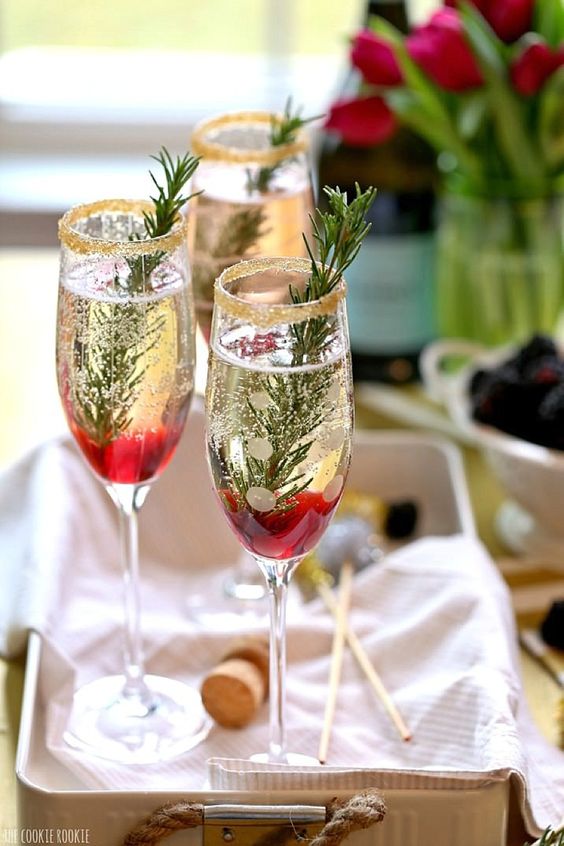 Add Some Sparkle This Christmas With Sumptuous Champagne Drinks Better Housekeeper