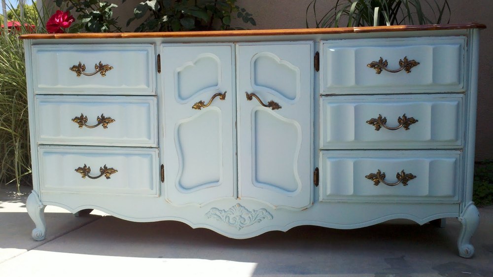 How To Turn Old Furniture Shabby Chic Better HouseKeeper   Shabby Chic Furniture Diy Buffet Table Paint 