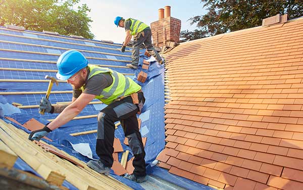 Tips and Tricks to Know Before Hiring a Local Roofing Contractor | Better  HouseKeeper
