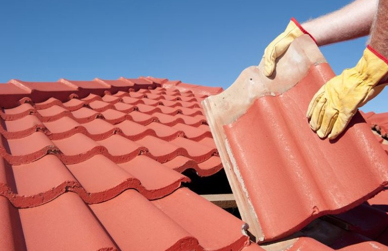 Why Hire St. Petersburg FL Roofing Services?