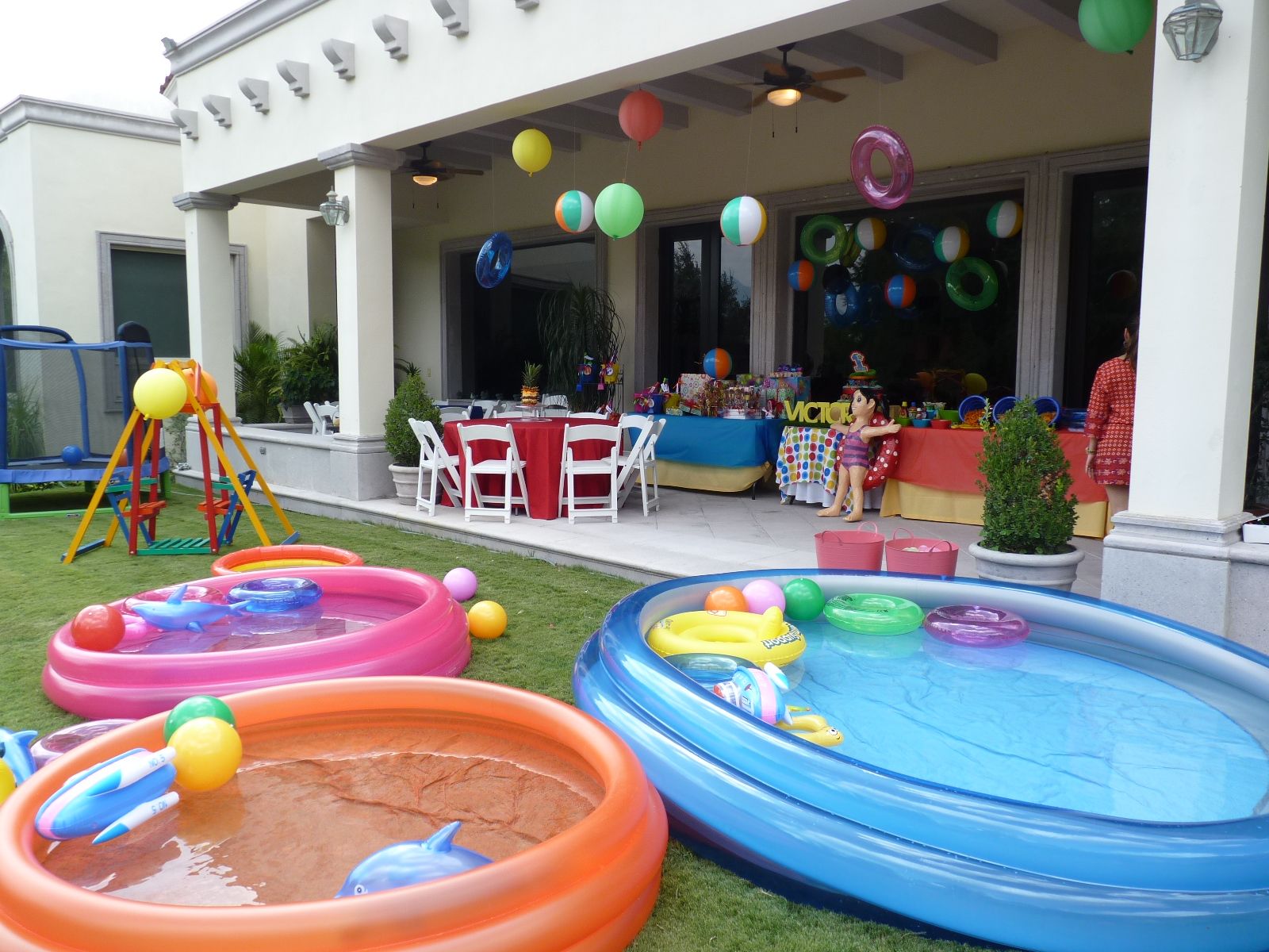 Pool Party Ideas: Throw a Fun and Easy Pool Party at Home