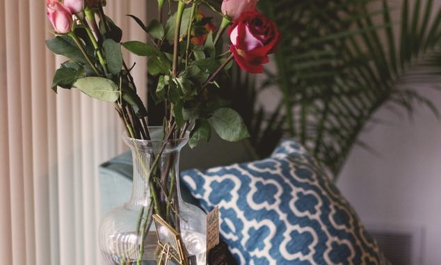 decorating with floral bouqets decorating ideas pantone color of the year